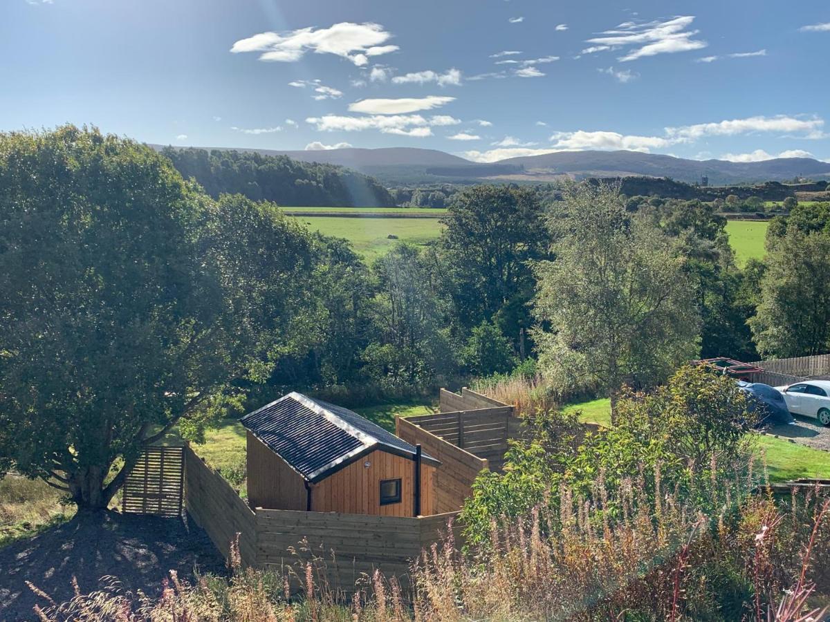 River Huts, Highland River Retreat With Hot Tub インヴァネス エクステリア 写真