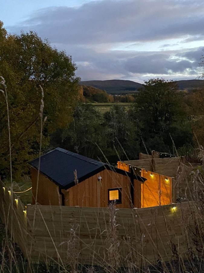 River Huts, Highland River Retreat With Hot Tub インヴァネス エクステリア 写真