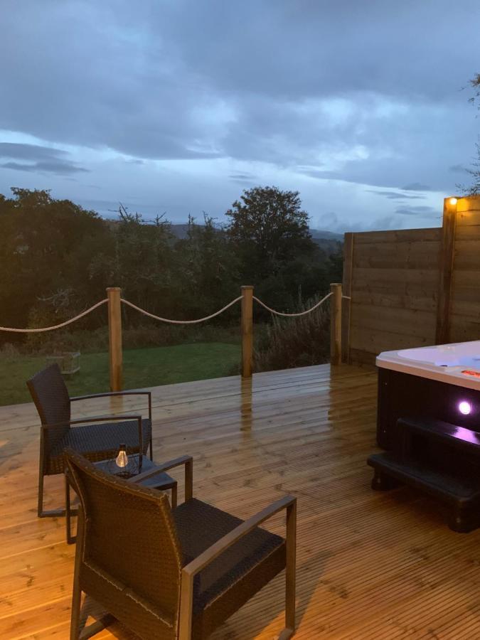 River Huts, Highland River Retreat With Hot Tub インヴァネス エクステリア 写真