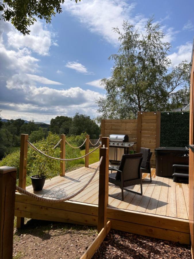 River Huts, Highland River Retreat With Hot Tub インヴァネス エクステリア 写真