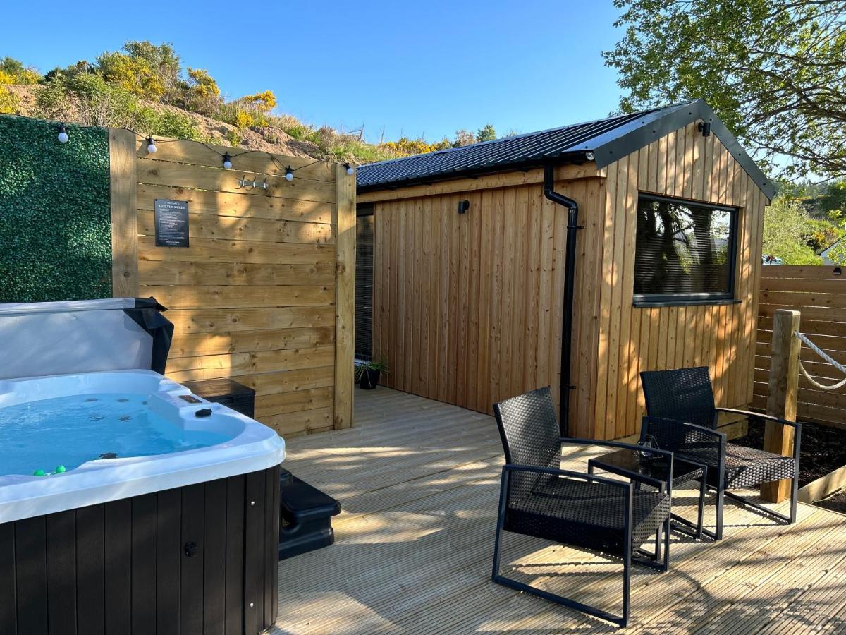 River Huts, Highland River Retreat With Hot Tub インヴァネス エクステリア 写真